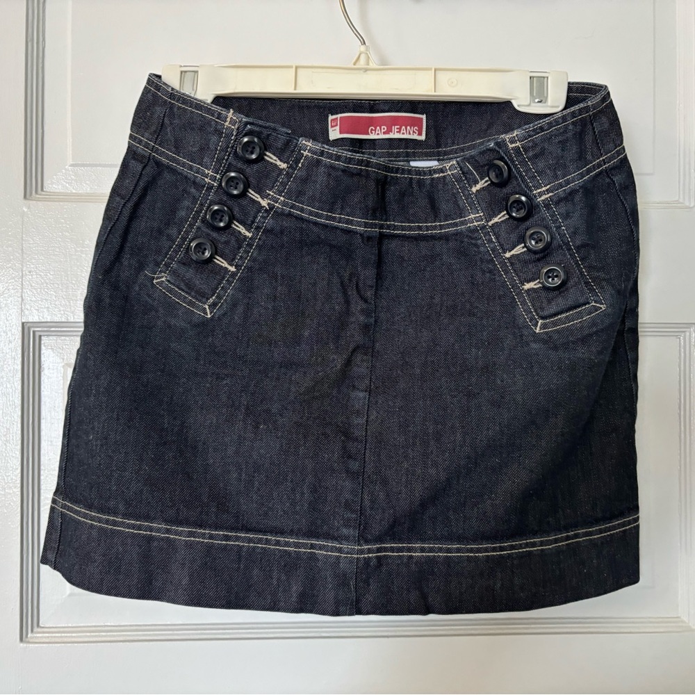 Gap, size 6, dark blue